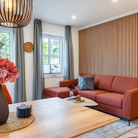 With 2 Bedrooms بيت للعطل